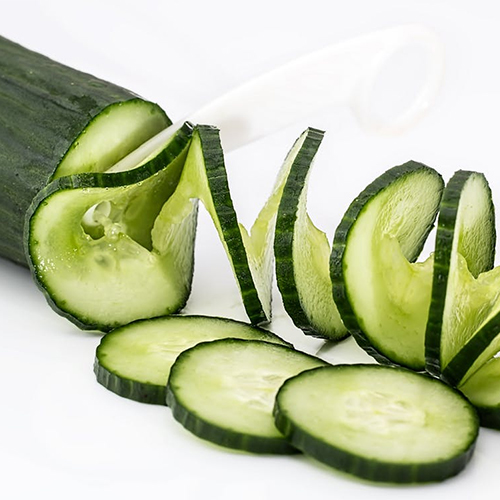 Laser Smooth Company_Fighting_Dry_Skin_This_Summer_With_Food_3_The_Benefits_Of_Cucumber_1